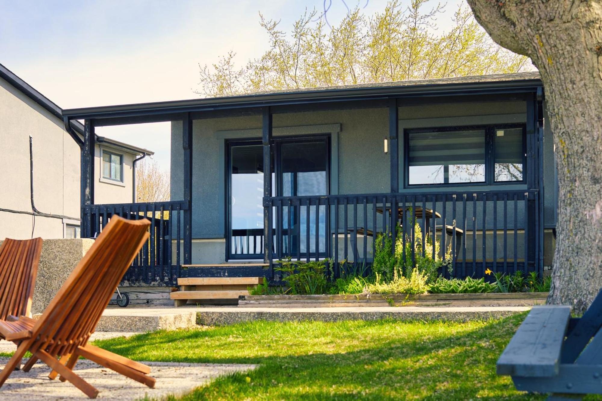 The Long Beach Resort - Beachfront Cottages & Townhouse Suites Wainfleet Eksteriør billede