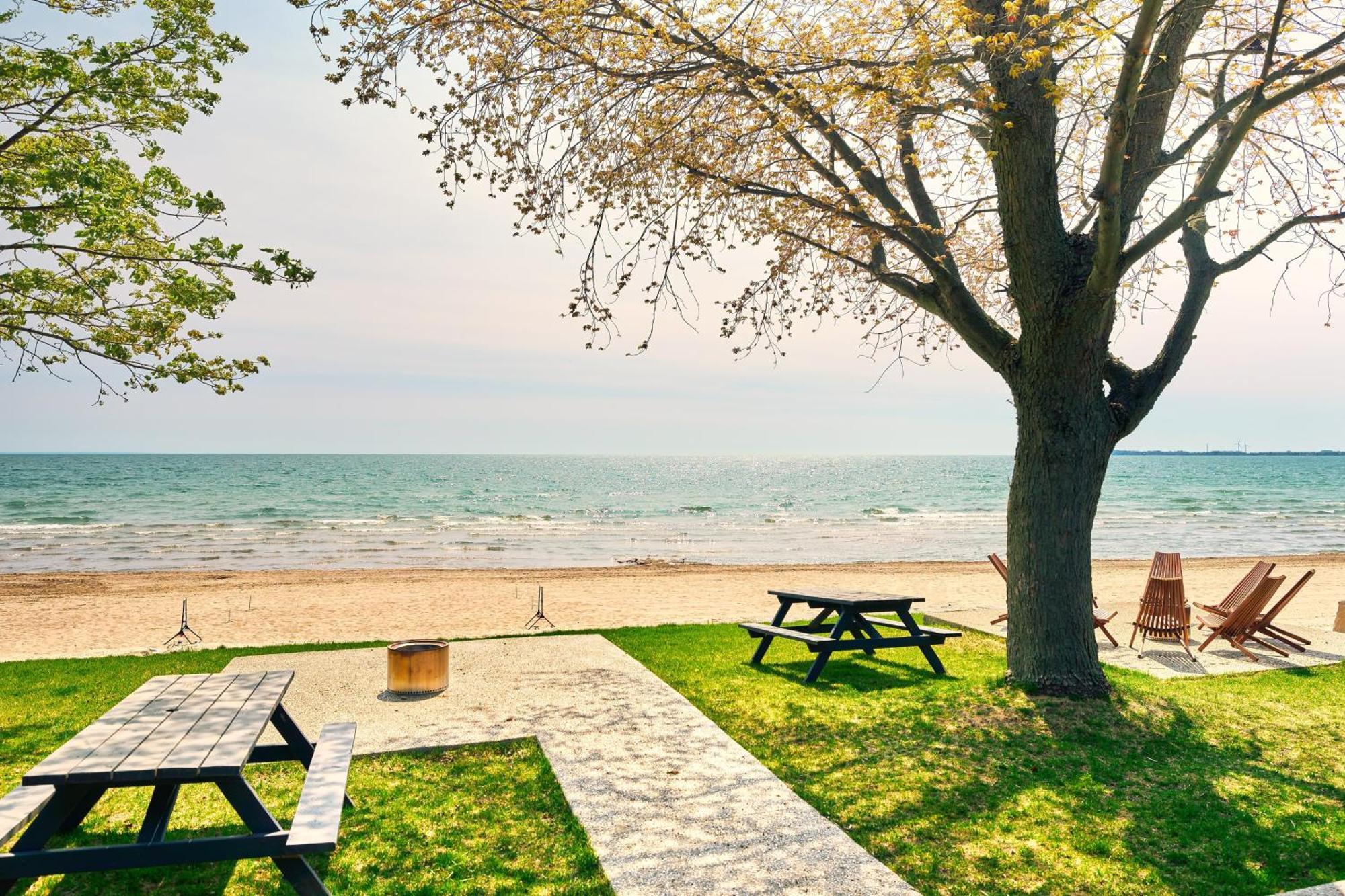 The Long Beach Resort - Beachfront Cottages & Townhouse Suites Wainfleet Eksteriør billede